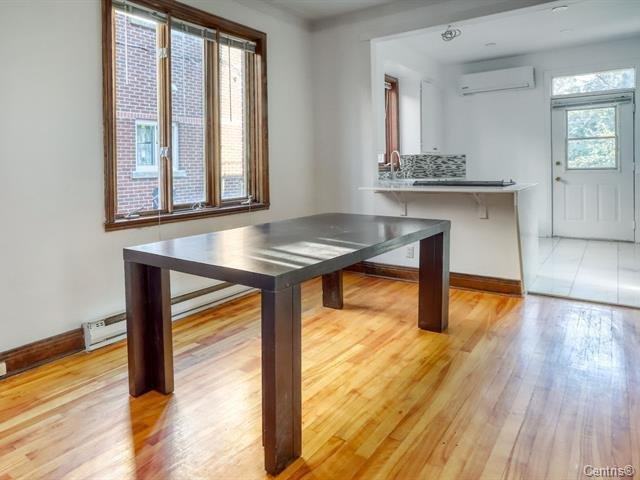 4353 Av Walkley - Photo 3 of 14