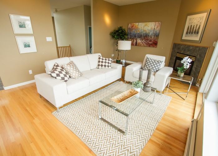 1955 18th St - Photo 3 of 15