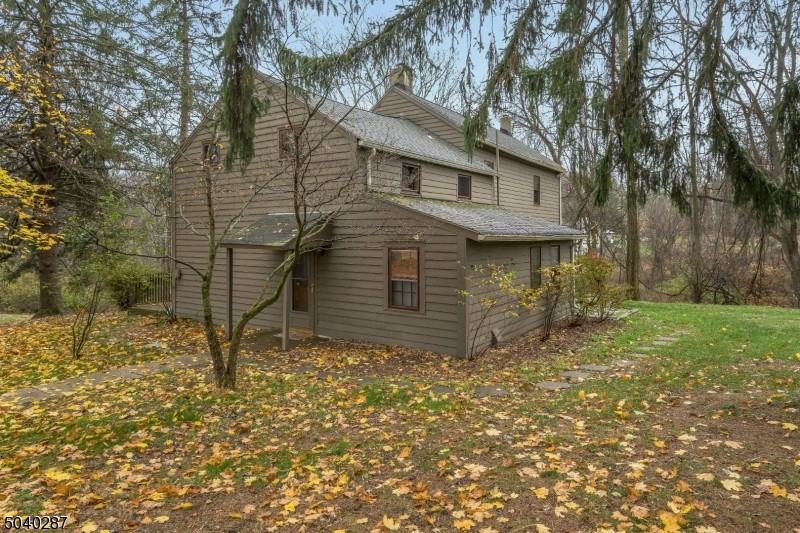 490 Mine Rd - Photo 3 of 17