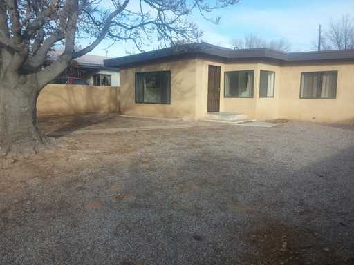 199 Fiesta St - Photo 2 of 26