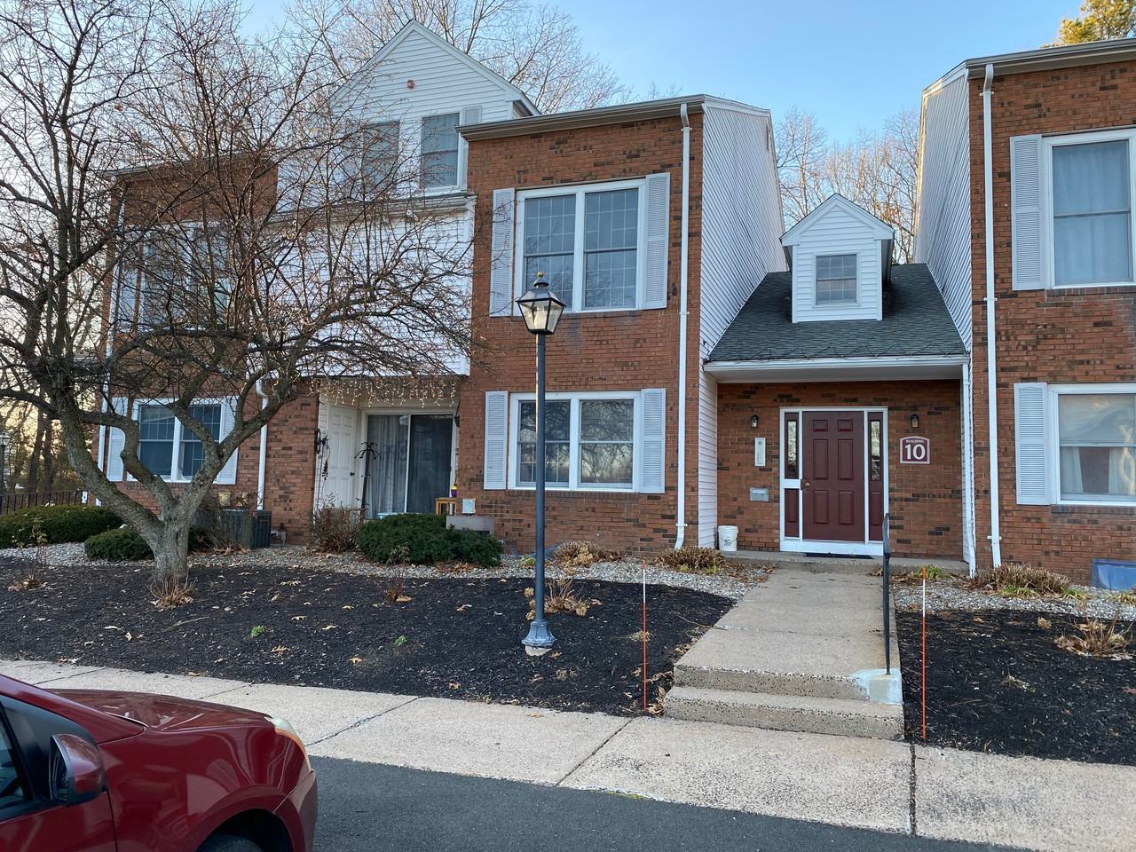 10 Concorde Way #2ndFLLOFT - Photo 3 of 24