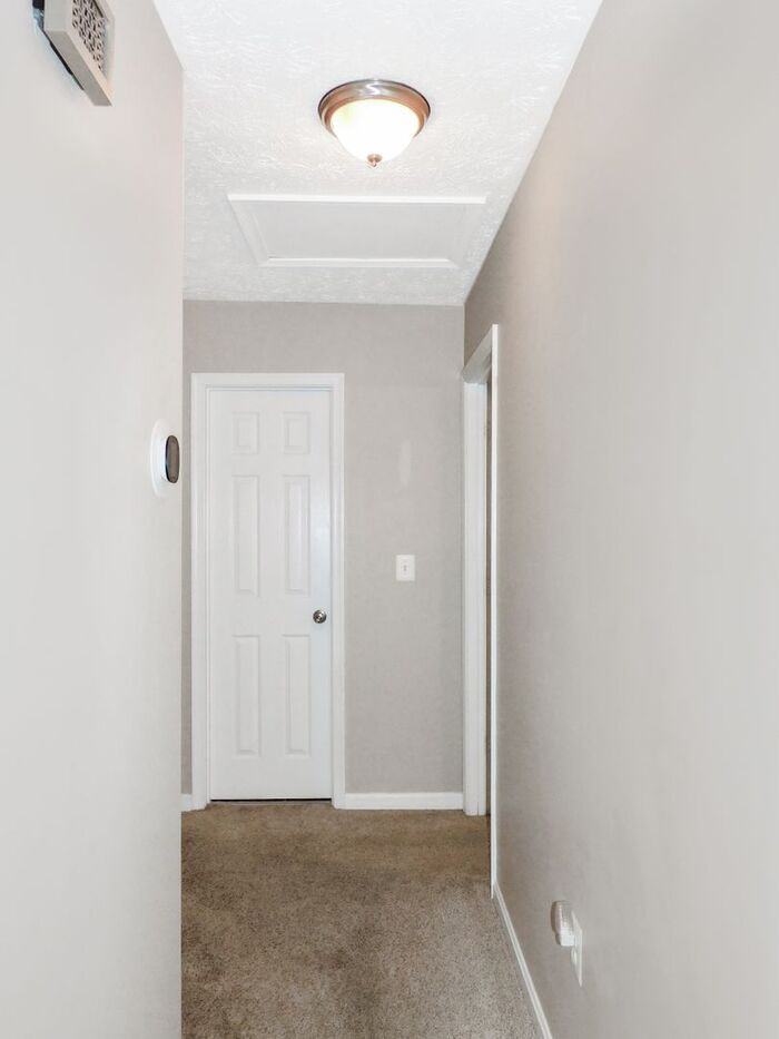 35575 Army Navy Dr - Photo 3 of 18