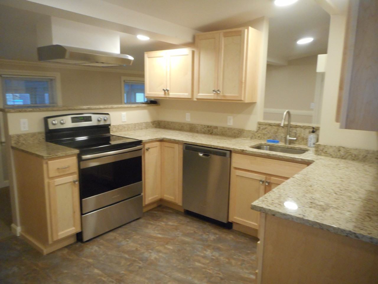 53R Grimshaw Street - Photo 2 of 12