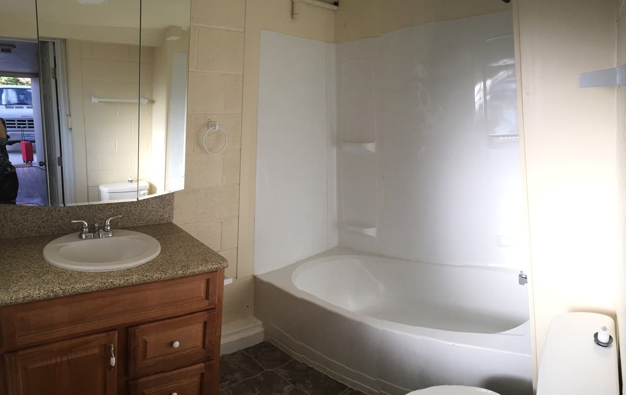 1950 A St - Photo 2 of 2