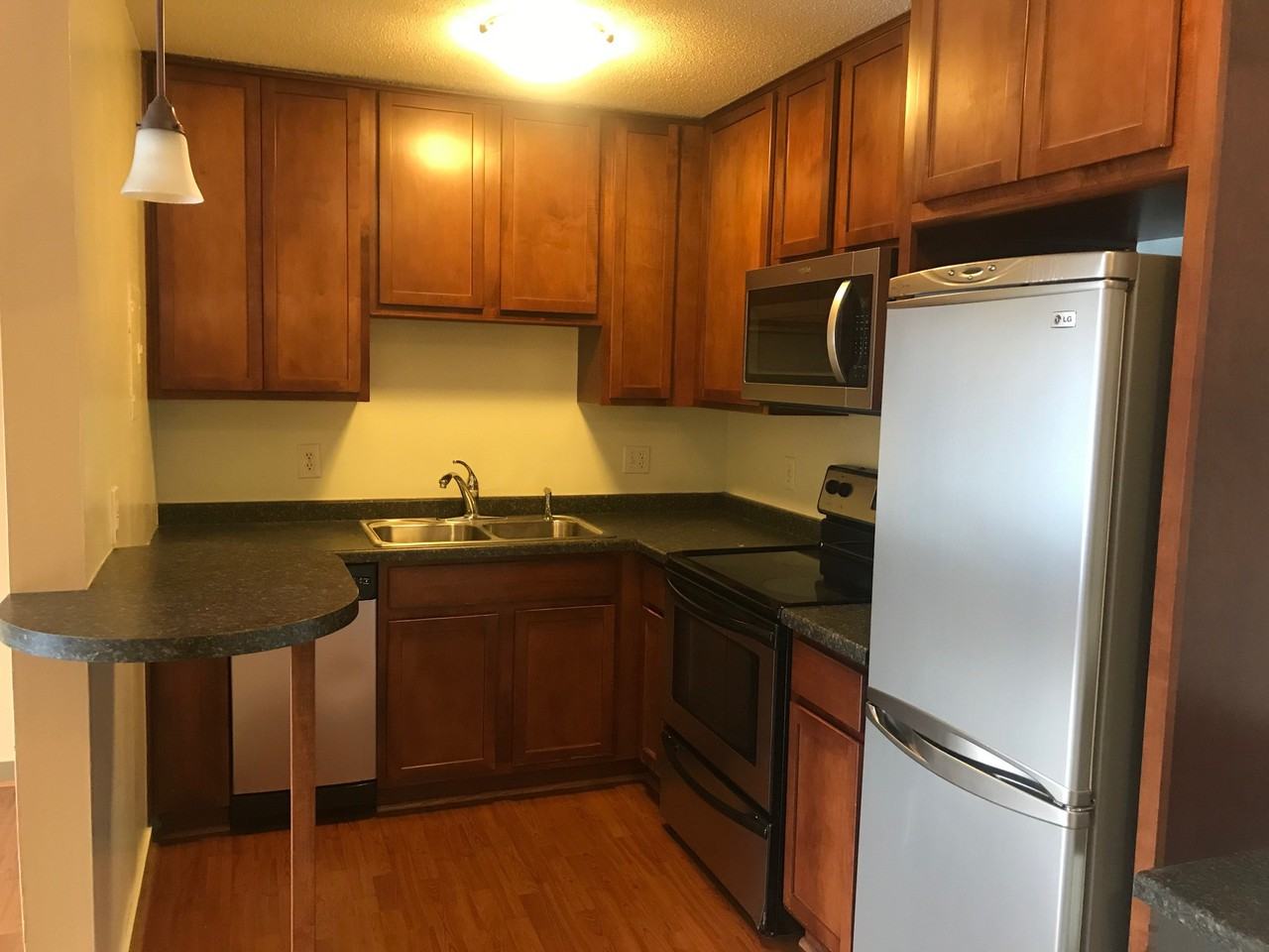 3729 Snelling Ave #302 - Photo 2 of 13