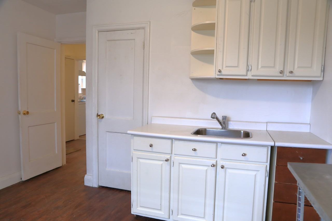 15 Cameron Avenue - Photo 2 of 9