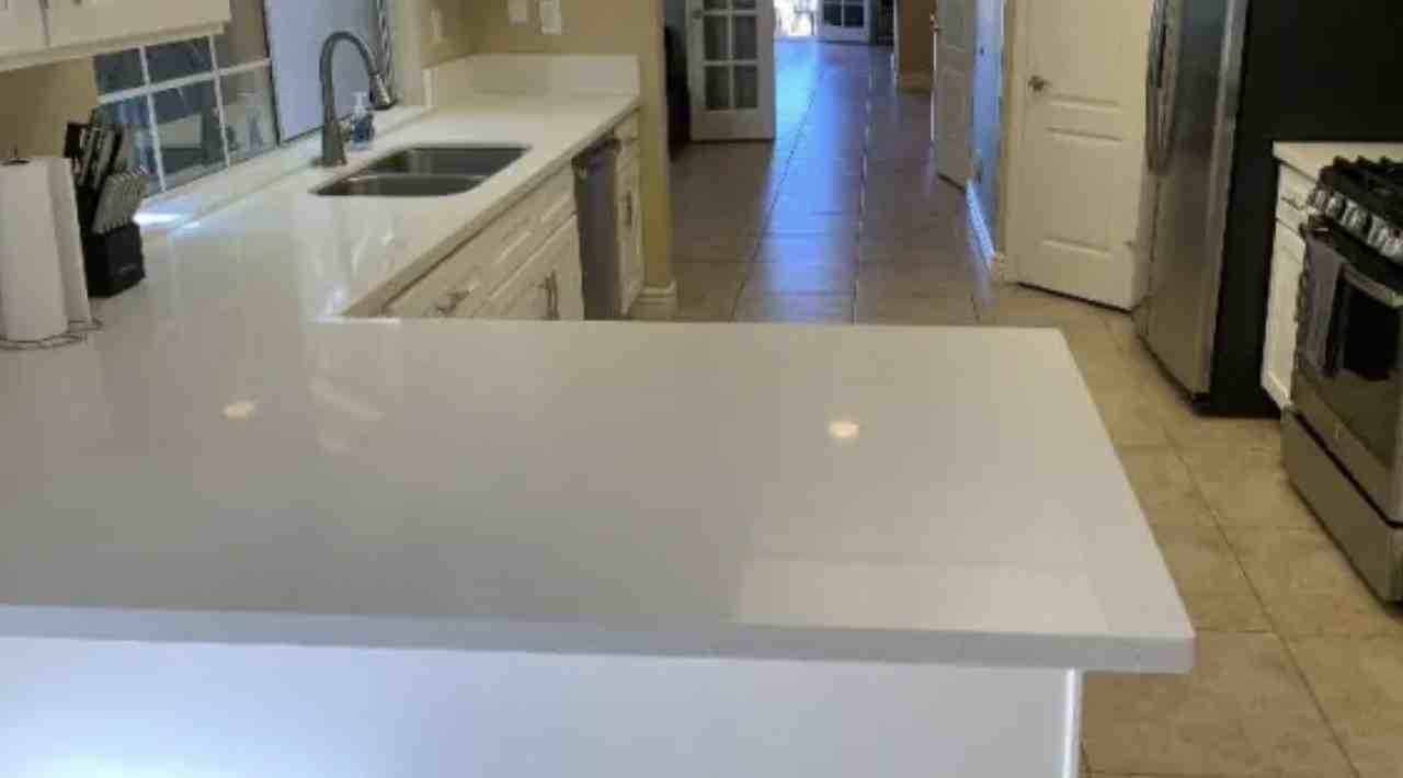 218 Utica Ave - Photo 3 of 21