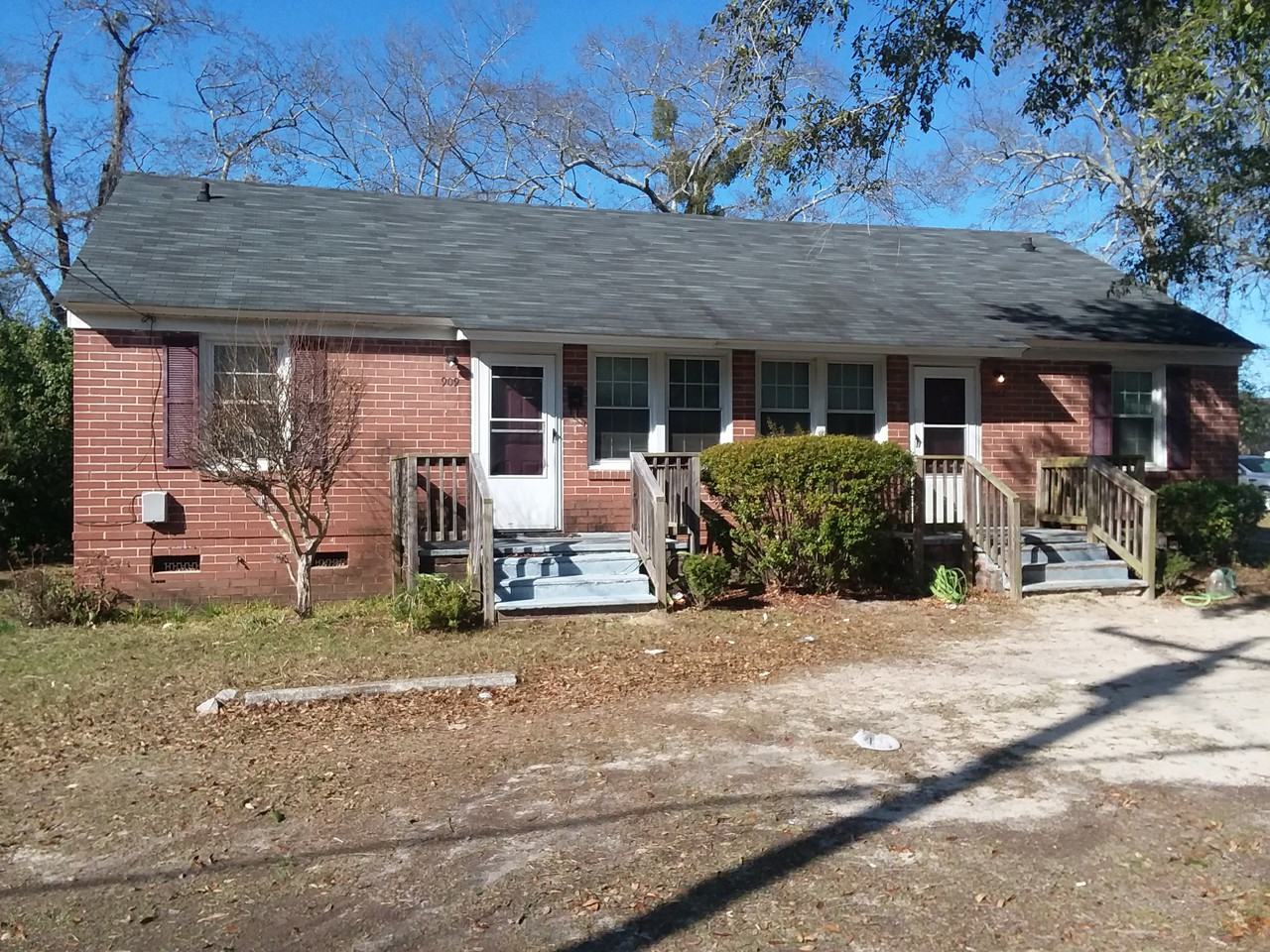 907 Dantzler St. 907, Orangeburg, SC 29115 2 Bedroom Apartment for