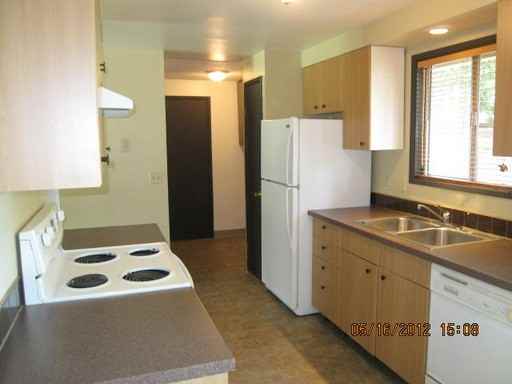 14118 NE 13th St - Photo 3 of 13