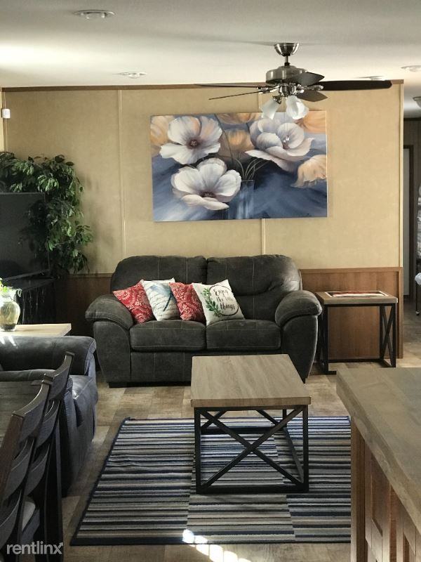 11841 W 69th St - Photo 2 of 3