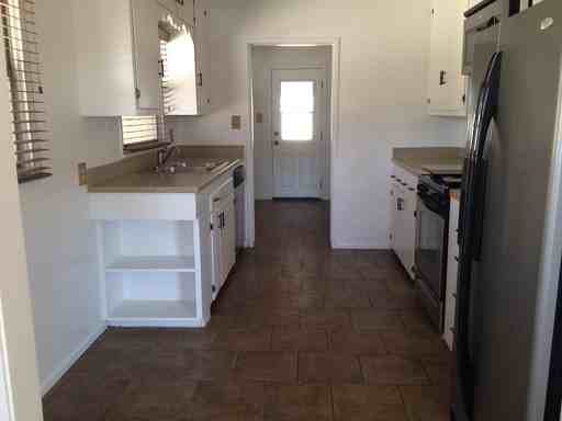 1260 Sandalwood Dr - Photo 2 of 10