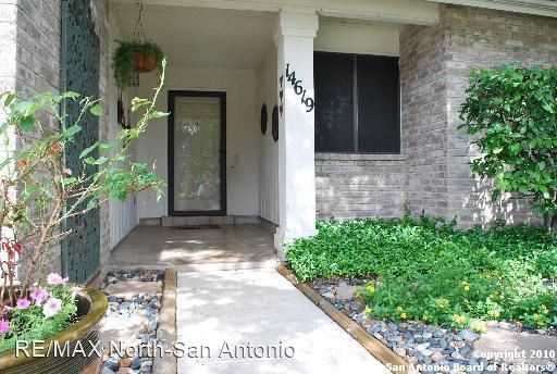 14619 Green Oaks Woods - Photo 3 of 12