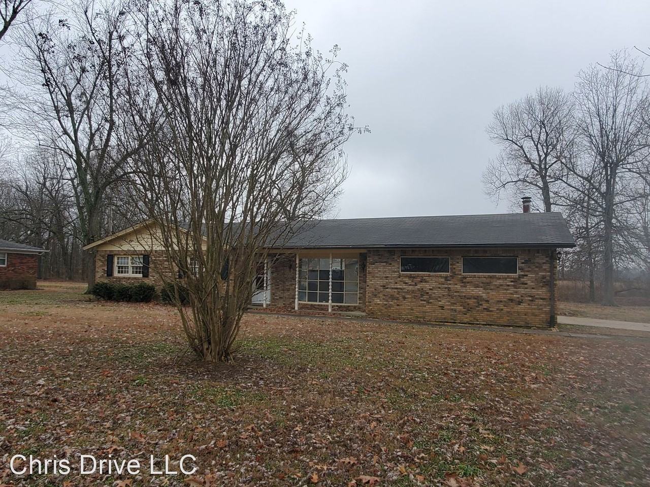 402 Scott Rd - Photo 3 of 23