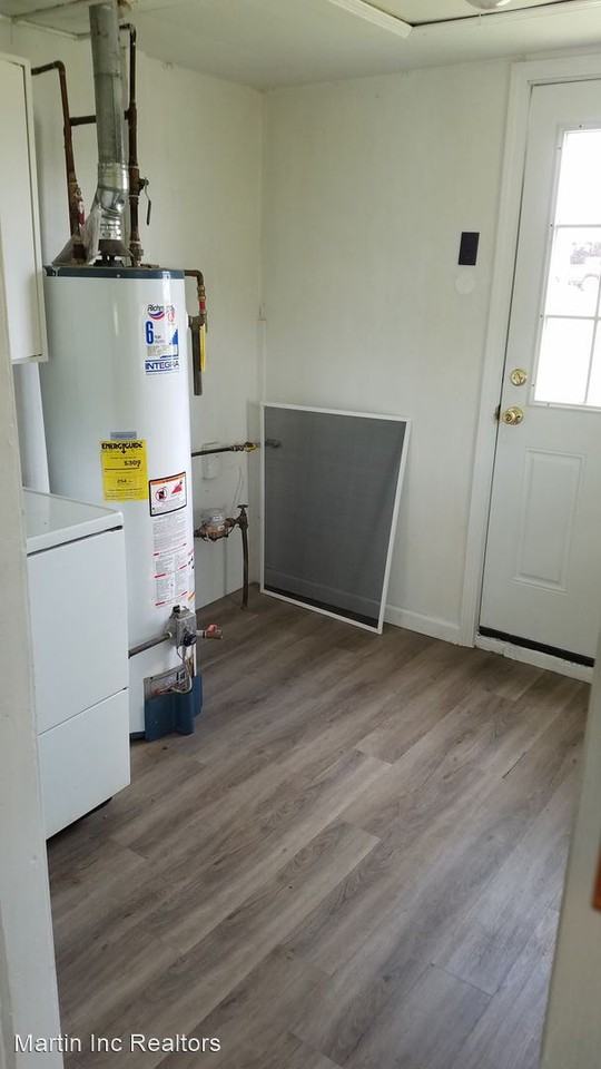 3143 Mulberry St - Photo 3 of 9