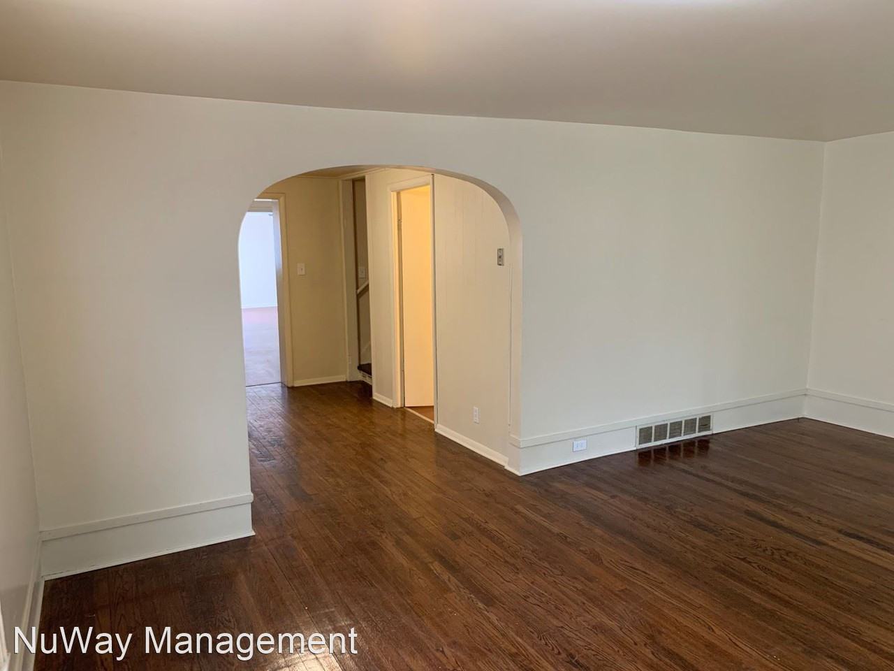 417 N Water St - Photo 3 of 50