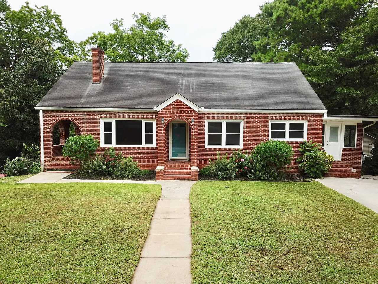 826 Rome St - Photo 2 of 15
