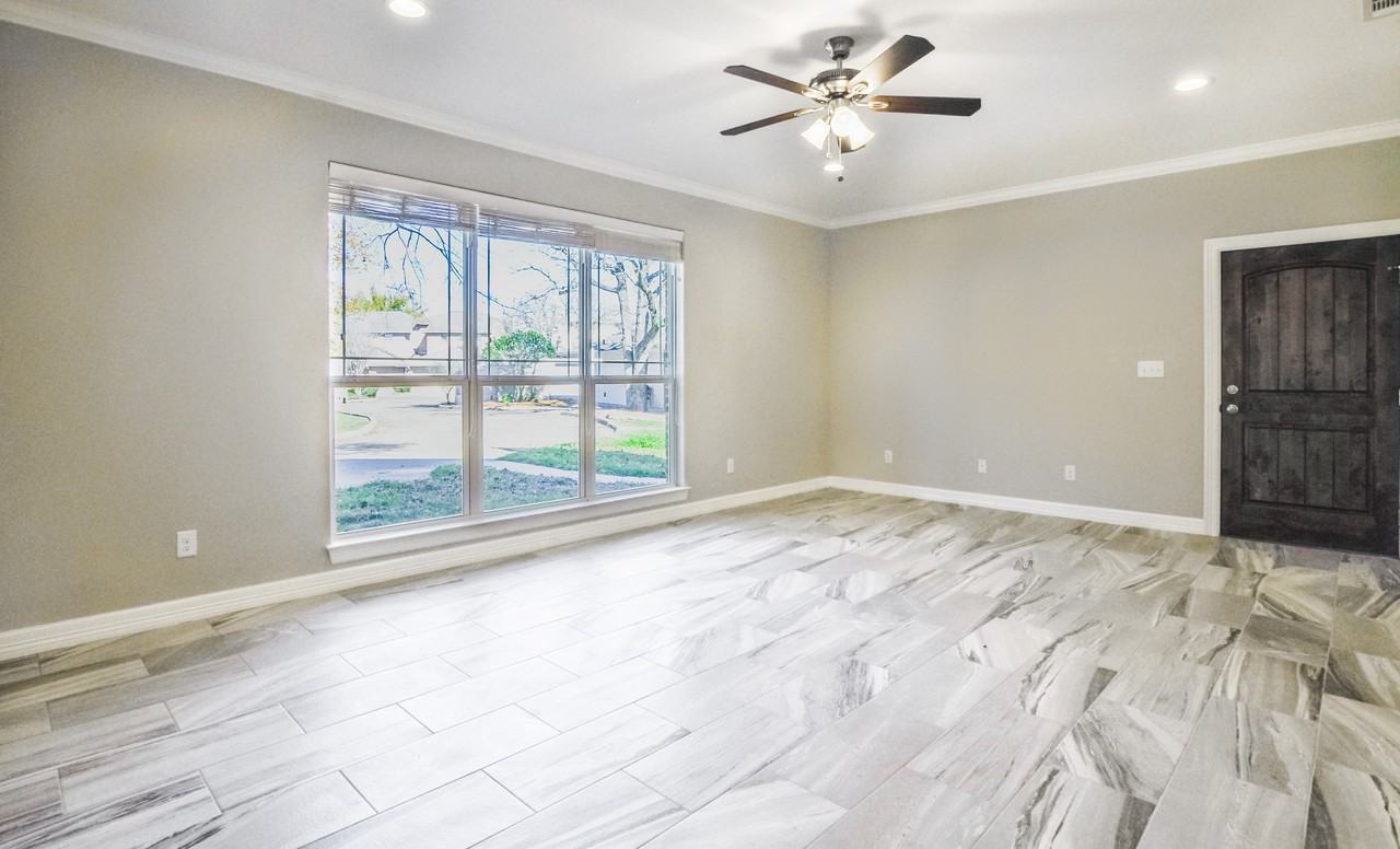 1816 Brothers Blvd - Photo 3 of 23