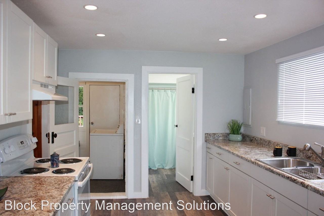 1736 Alki Ave Sw - Photo 3 of 17