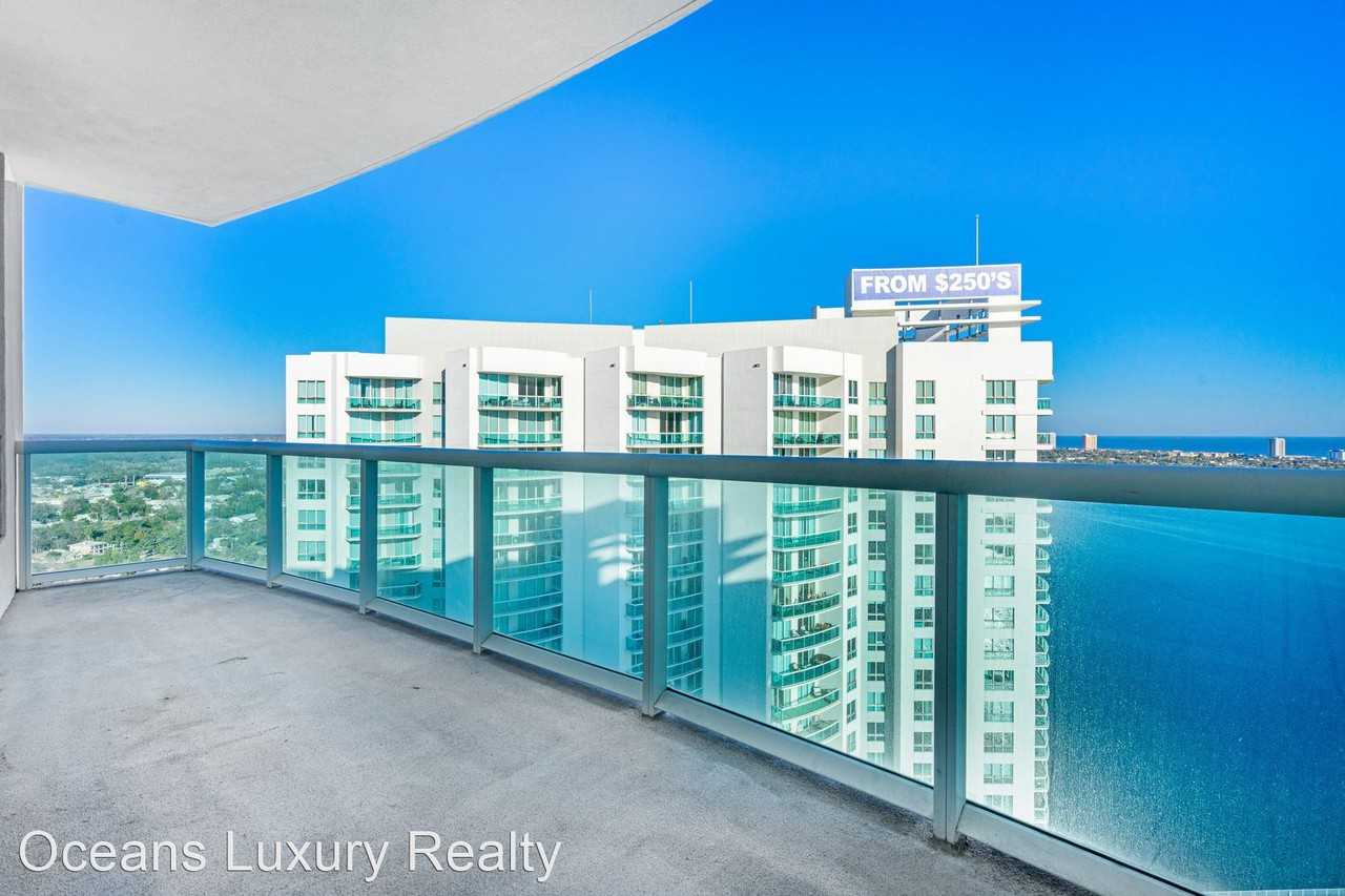 231 Riverside Dr - Photo 3 of 27