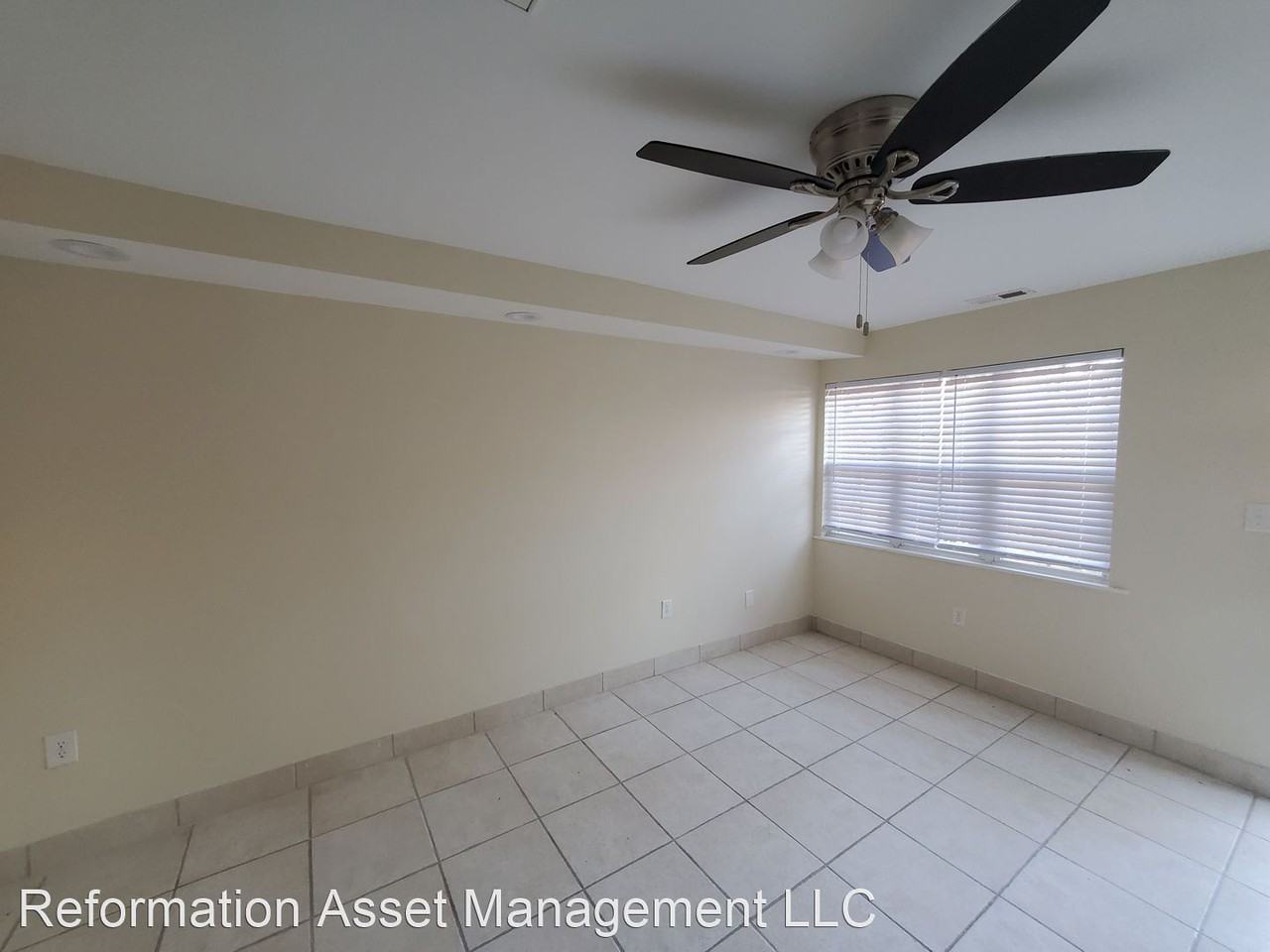 1727 Morehead Ave - Photo 3 of 12