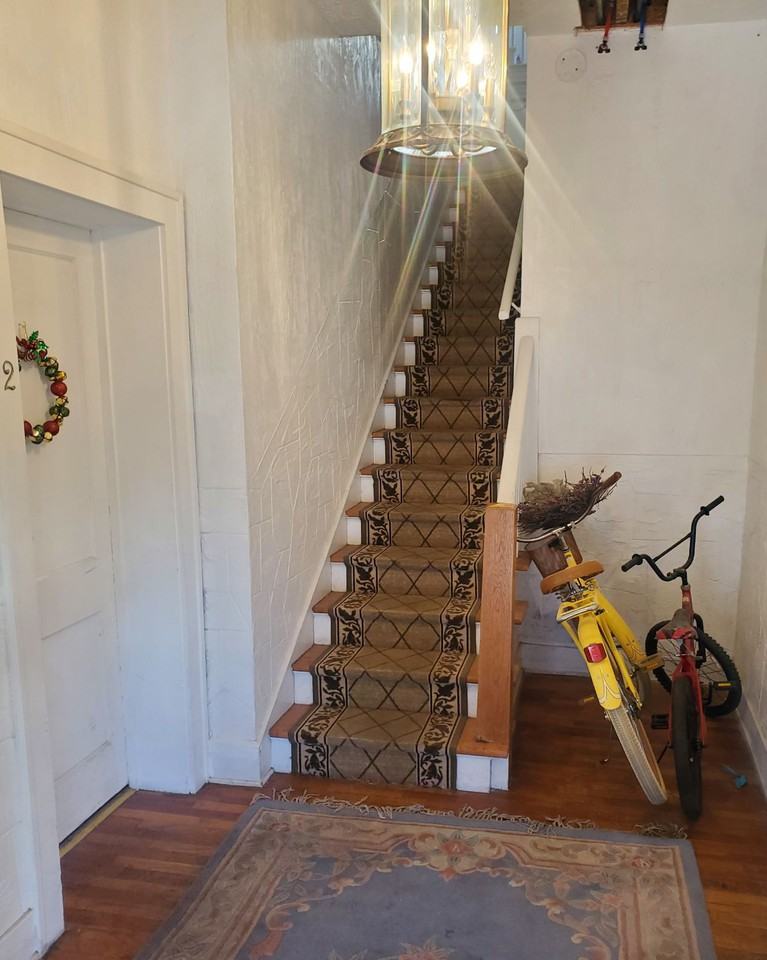 2 E. Boulder - Photo 2 of 9