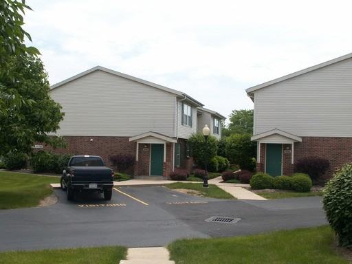 565 Stonecastle Ct - Photo 3 of 6