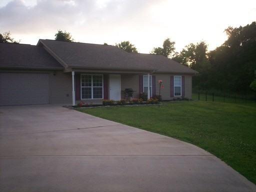 245 Putters Green Ln - Photo 2 of 6