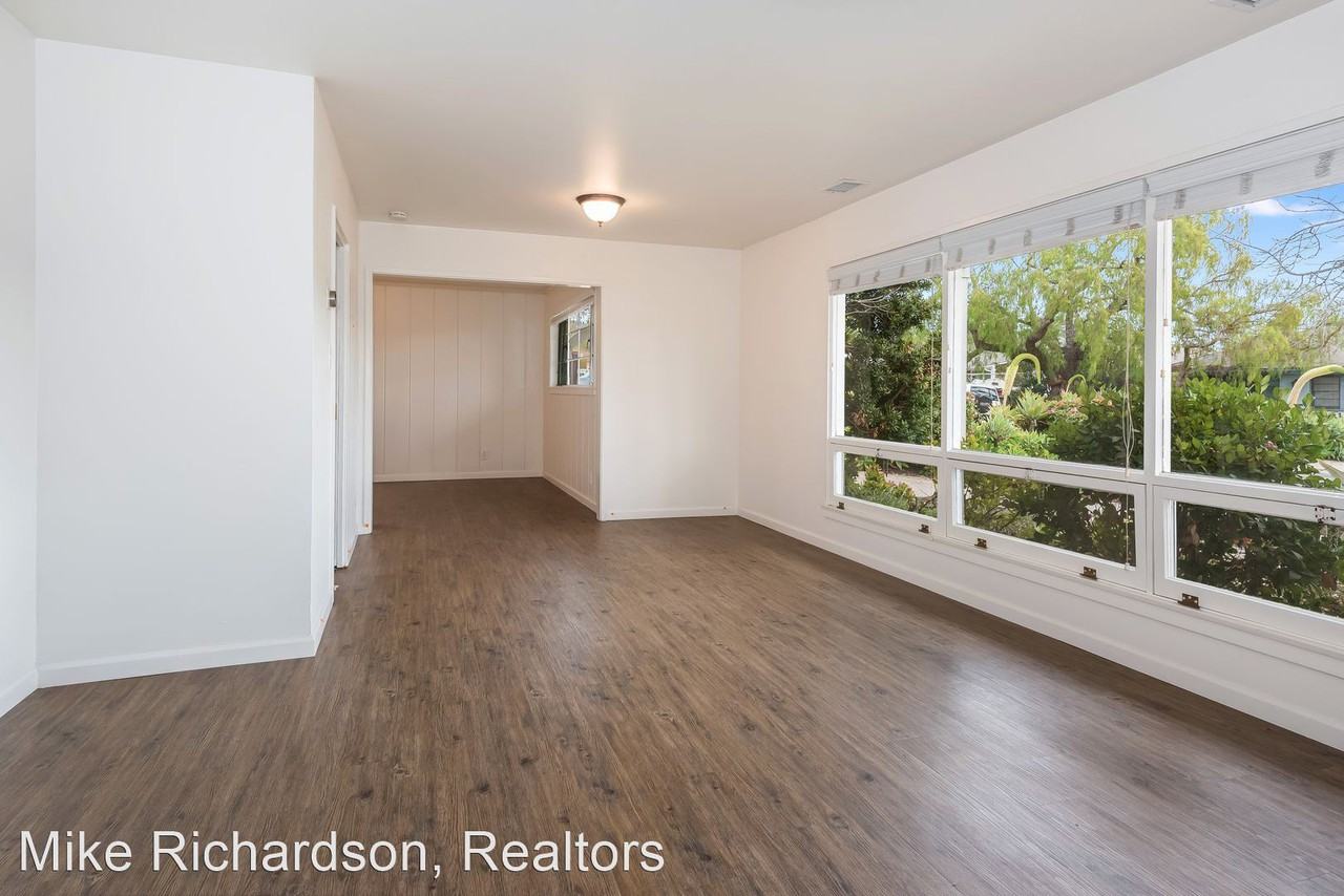 3044 Paseo Tranquillo - Photo 3 of 17