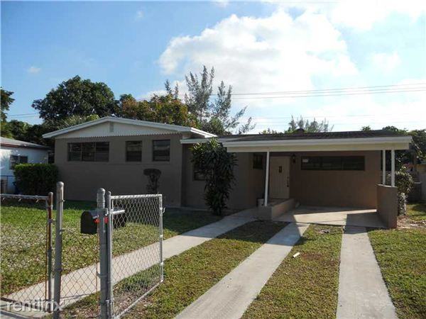 1120 NE 160th St - Photo 2 of 2