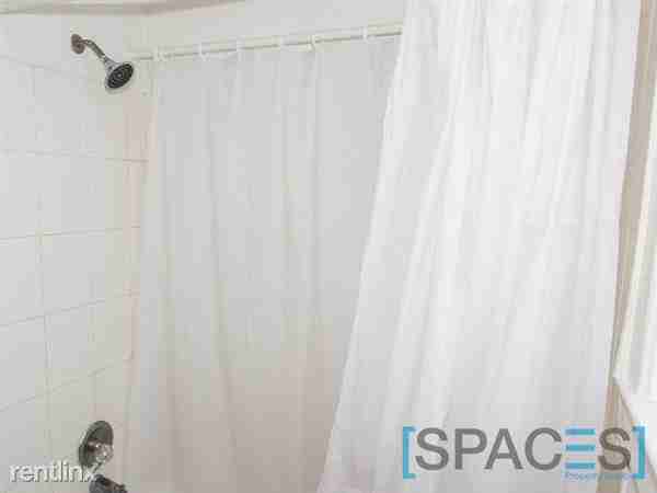 3943 W Diversey Ave - Photo 3 of 5