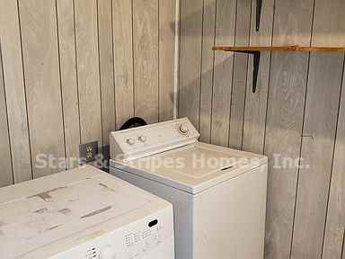 912 Lacy St - Photo 3 of 11