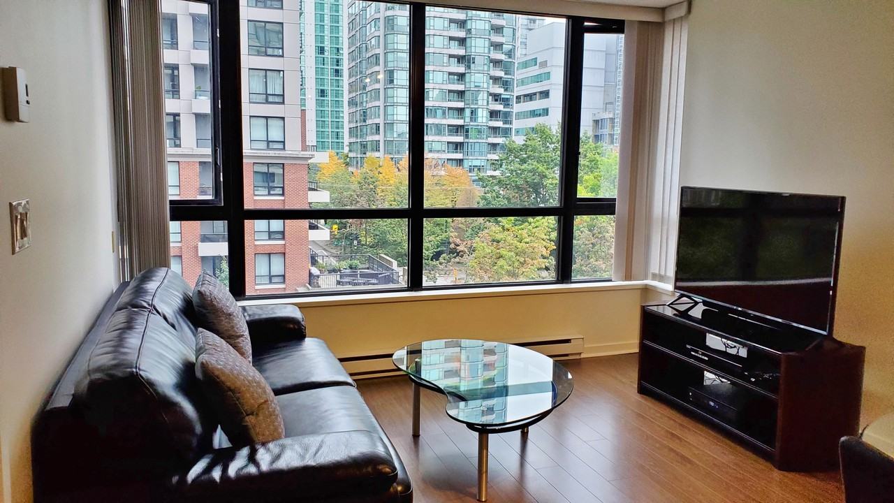 977 Mainland Street #7 - Photo 6 of 19