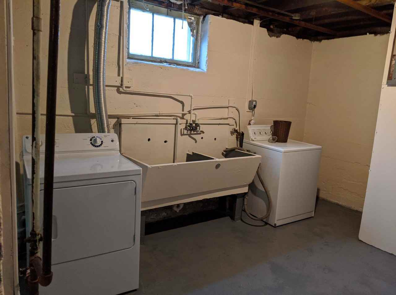 63 Jackson Road 1, Newton, MA 02458 2 Bedroom Apartment for Rent