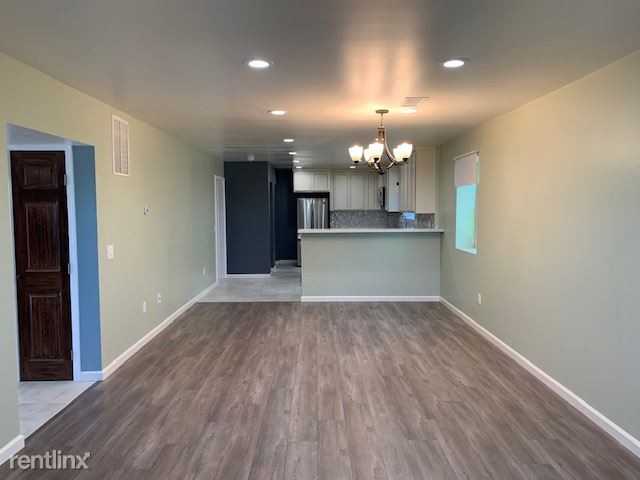 1513 Lillian St - Photo 3 of 15