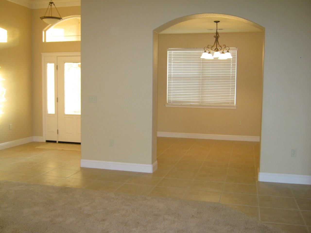 12950 Ivy Ln - Photo 3 of 7