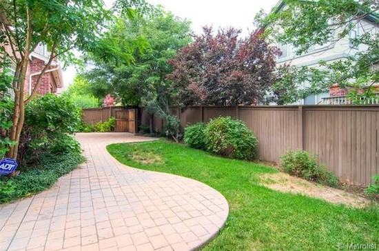 8095 E Byers Ave - Photo 3 of 19