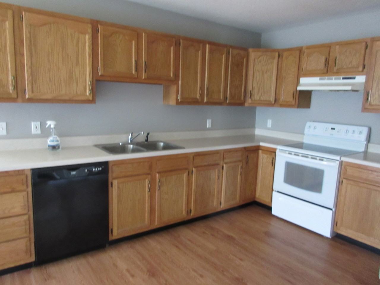 210 N Deborah Dr #B - Photo 3 of 11