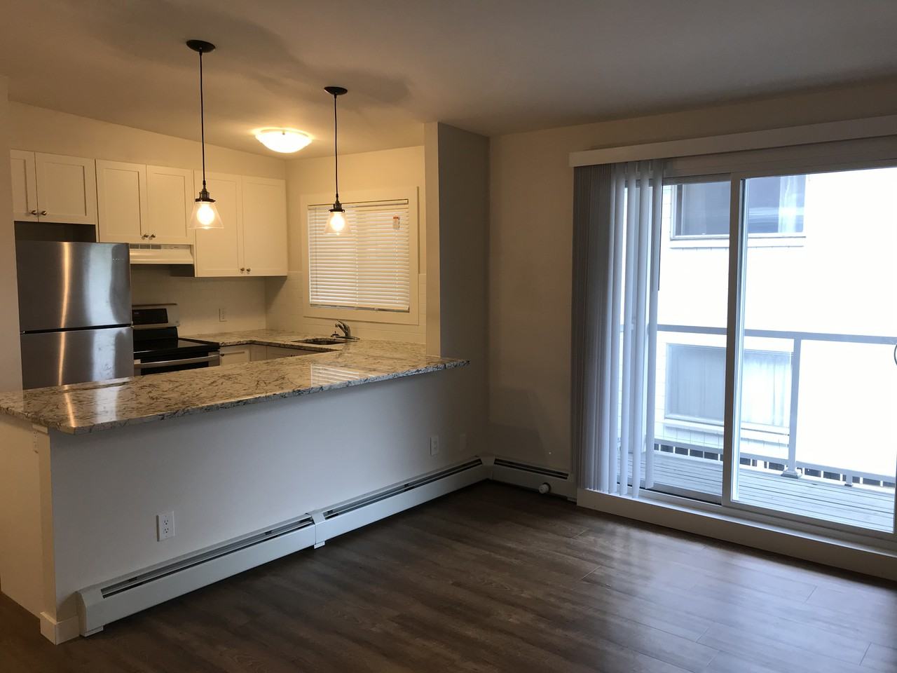 816 67 Avenue Southwest - Photo 2 of 7