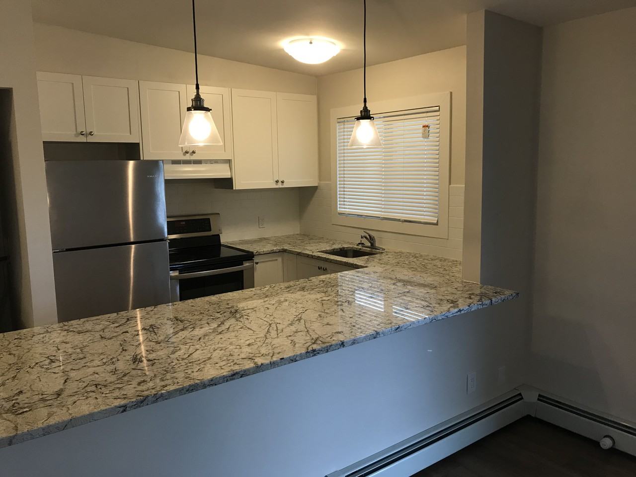 816 67 Avenue Southwest - Photo 3 of 7