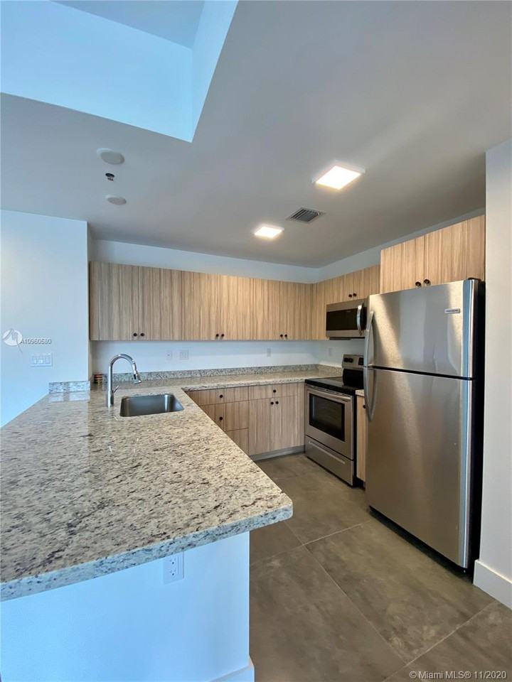 2010 Southwest 25th Terrace #404 - Photo 2 of 20