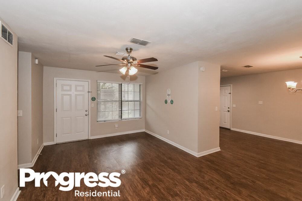 4006 Ferrarra St - Photo 3 of 16