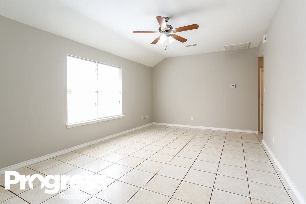11514 Sunburst Falls Dr - Photo 3 of 21