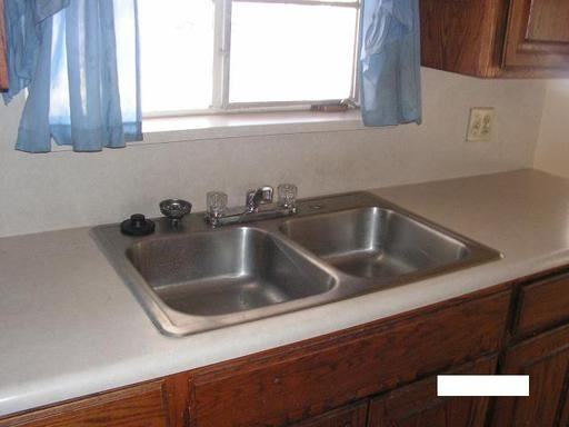 135 N Stapley Dr - Photo 3 of 7