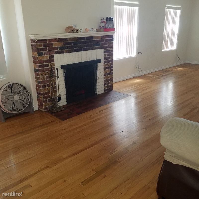 1627 50th St - Photo 2 of 13