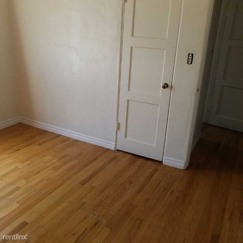 1627 50th St - Photo 3 of 13