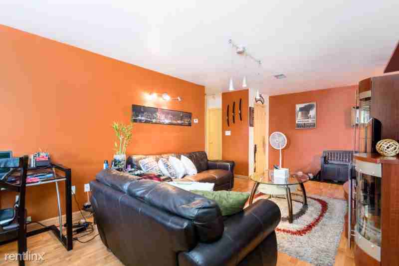 709 Kennedy Dr - Photo 3 of 9