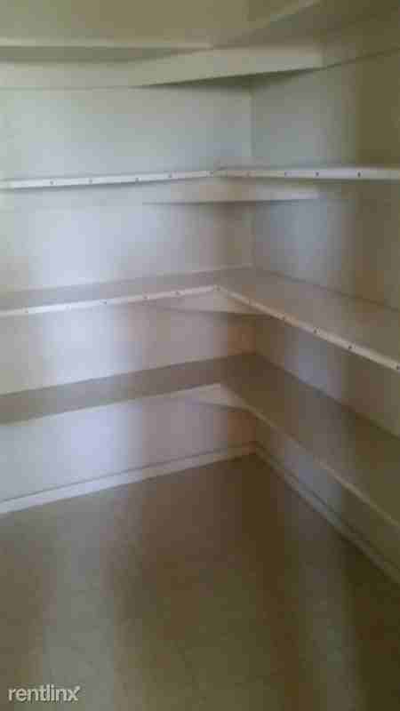 7189 E 24th Pl - Photo 3 of 9