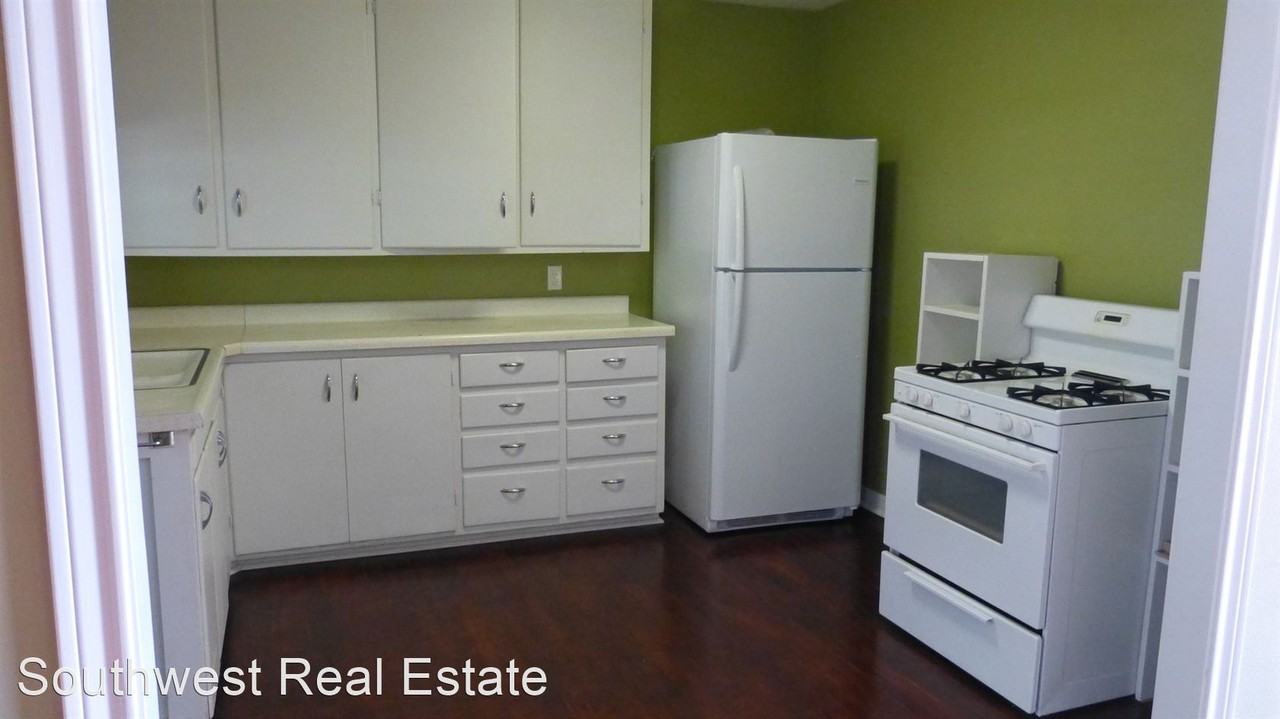 2712 Sheldon St - Photo 3 of 18