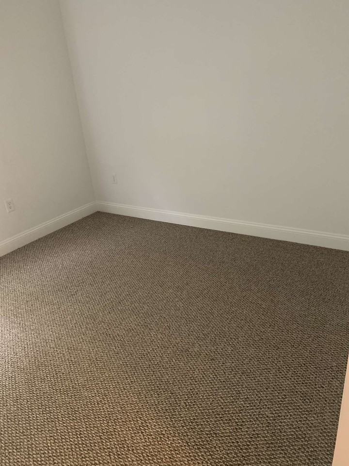 650 N Lee Hwy Bldg 35 - Photo 3 of 21