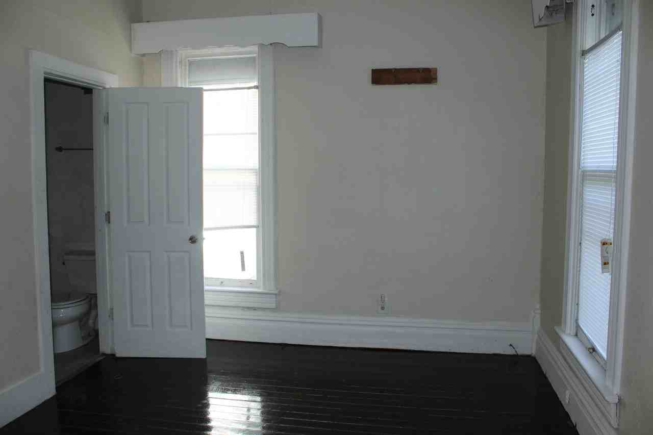 1657 E Main St - Photo 3 of 11